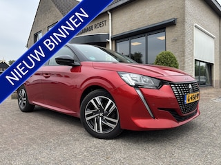Peugeot 208 5DRS 1.2 Blue Lease Allure Trekhaak / Camera / Carplay