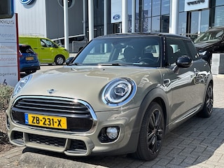 Mini Mini/Cabrio/Clubman 1.5 | JCW Uitvoering! | 100% Dealer Onderhouden