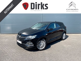 Opel Grandland X 130pk Business Executive (Trekhaak - Camera - Parkeersensoren V+A - Automatische Airco - Navigatie - Apple Carplay - 18")