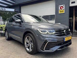 Volkswagen Tiguan 1.5 TSI R-Line nieuw model/ IQled/trekhaak/camera