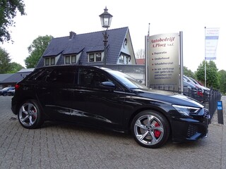 Audi A3 Sportback 45 TFSI e S LINE PANO ed. Competition VOL OPTIES 1e eig