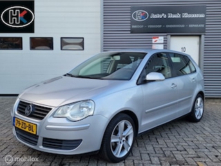 Volkswagen Polo 5-deurs 1.4-16v Optive Airco LM16 el.Ram CDV