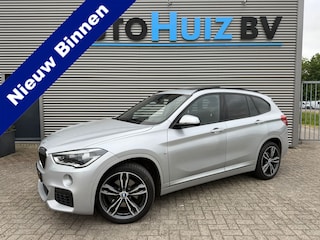 BMW X1 xDrive25i High Executive M Sport Leer Panoramadak Trekhaak 19 inch Head-Up Display ACC Camera