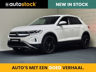 Volkswagen T-Roc 1.5 TSI DSG Style | Massage | IQ | Beats | Trekhaak