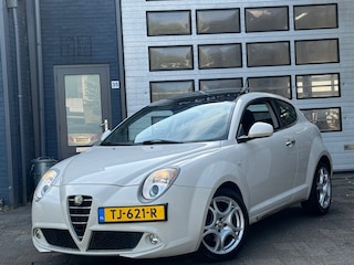 Alfa Romeo Mito 1.4 T Centenario | Airco | Pano | LMV