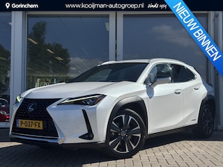 Lexus UX 250h Executive Line President Pack | Mark Levinson | Stoelventilatie | Memory | Groot scherm | 360 camera | Trekhaak | HUD | Blindspot