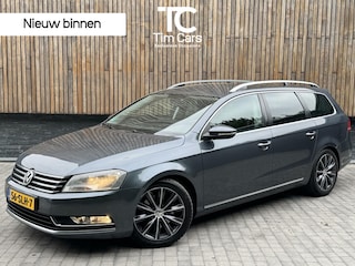 Volkswagen Passat Variant 1.4 TSI Highline Automaat | Navigatiesysteem | Climate control | Cruise control | Verlaagd | Bluetooth telefoonverbinding | Getint glas | 17 inch lichtmetalen velgen | Parkeersensoren voor en achter