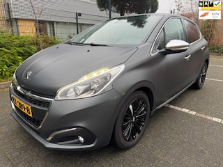 Peugeot 208 1.2 PureTech Allure / Camera / Leder / Navi / LED