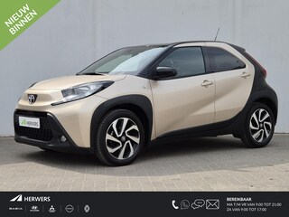 Toyota Aygo 1.0 VVT-i S-CVT Play Automaat / Navigatie via Apple Carplay of Android Auto / Airco / Adaptief CC / Lichtmetalen wielen 17“ / Elektrische ramen voor /