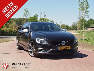 Volvo V60 2.0 T3 R-Design | Cruise Control | Bluetooth | Parkeersensoren | Trekhaak |