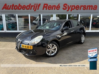 Alfa Romeo Giulietta 1.4 T 170 PK Distinctive | PDC | Climate Control | Navi + Bluetooth