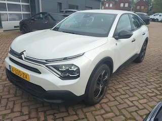 Citroën C4 You 50 kWh | Clima | Led | Cruise | Camera | Apple Carplay/Andorid auto | 18'' LMV | | 11 kW lader | DAB ontvanger | LED dagrijverlichting