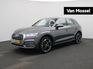 Audi Q5 50 TFSI e quattro S edition 299 PK PHEV | Automaat | S-line | Navigatie | Parkeersensoren | Trekhaak | Lichtmetalen velgen | Keyless | Virtual cockpit | Drive select | Climate control | LED | Elektrische achterklep | Cruise control |