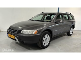 Volvo XC70 2.5 T Summum LEER / NL-AUTO