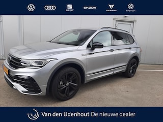 Volkswagen Tiguan 1.5 TSI R-Line Business 7p. Black Style | LED Matrix | Camera
