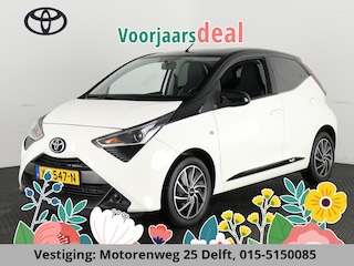 Toyota Aygo 1.0 VVT-i X-PLAY AUTOMAAT BI-TONE AIRCO. CAMERA. GARANTIE TOT 4-2029 !!