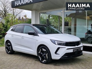 Opel Grandland 1.6 Turbo Plug-In Hybrid 4x4 GSe | Elektrische kofferklep | Parkeersensoren V+A | Achteruitrijcamera | Cliamte & Cruise control | Navigatie