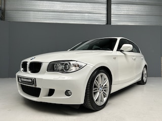 BMW 118i High Executive M-Sport | Automaat