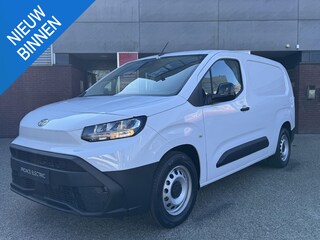 Toyota Proace City LONG Navigator 50 kWh NIEUW DIRECT LEVERBAAR BANK NAVI STUUR/STOELVERW CRUISE AIRCO APPLE/ANDROID
