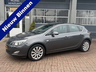 Opel Astra 1.6 Turbo Cosmo Schuifdak,Navi,Pdc,Cruise Bj 2010 180PK