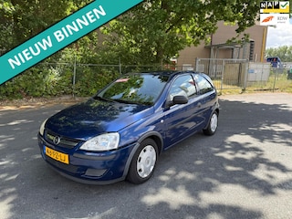 Opel Corsa 1.2-16V Rhythm LEUKE AUTO ZO INGERUILD DUS ZO WEG PRIJSJE