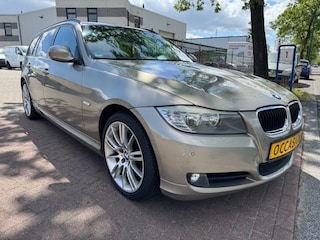 BMW 3-serie Touring 318d Executive Automaat 180.000km Airco/ECC,Navigatie MOTOR SLAAT NIET AAN