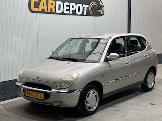 Daihatsu Sirion 1.0-12V RLi