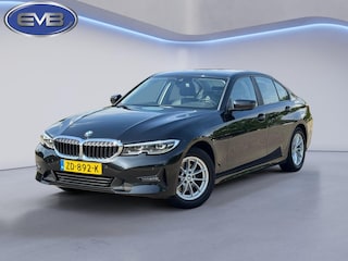 BMW 320i High Executive Edition, 