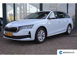 Skoda Octavia Combi 1.5 TSI 116PK Edition | Stoel+stuurverwarming | Parkeersensoren | Trekhaak |