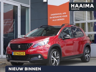 Peugeot 2008 1.2 PureTech GT-line | Navigatie | Panoramadak | 17 inch lichtmetalen velgen | Achteruitrijcamera | Parkeersensoren achter | Cruise control | Climate control | Apple carplay/Android auto