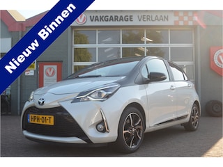 Toyota Yaris 1.5 VVT-i Dynamic pano, two-tone, boekjes,als nieuw! 16 inch velgen, camera, cruisecontrol, enz.. zie foto's 12 MND. GARANTIE
