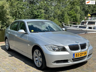 BMW 325i Executive airco elektrische ramen cv op afs navigatie