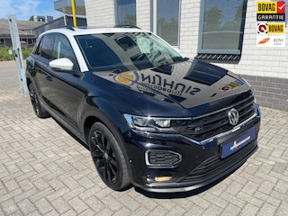 Volkswagen T-Roc 1.5 TSI Sport Business R / R-Line / Aut. acht.klep / Add. Cruise / Clima / Telefoon / PDC V+A / Sunroof / Carplay