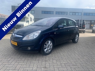 Opel Corsa 1.4-16V Cosmo