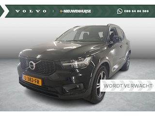 Volvo XC40 2.0 B4 R-Design | Trekhaak | 2100KG Trekgewicht | Blis | Adaptieve cruise controle | Keyless | reservewiel |