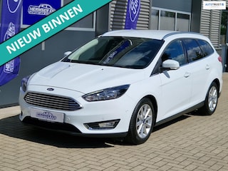 Ford Focus 1.0 EcoBoost 125pk Automaat Titanium Trekhaak