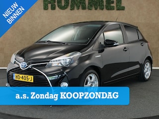 Toyota Yaris 1.5 Hybrid Lease - ORIGINEEL NEDERLANDSE AUTO - CLIMATE CONTROL - NAVIGATIE - GETINTE RAMEN ACHTER - ELEKTRISCH VERTELBARE BUITENSPIEGELS - KEYLESS START