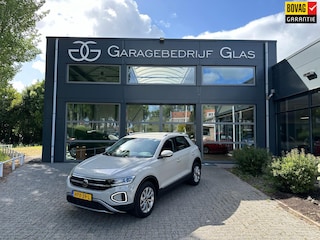Volkswagen T-Roc 1.5 TSI Life 150 pk automaat camera - stuur-stoelverw.