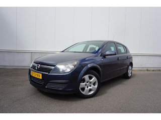 Opel Astra 1.4 Edition - Airco / Elekt. ramen / Cruise / Trekhaak / NAP