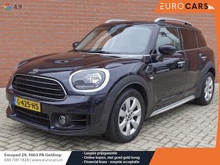 Mini Countryman 1.5 One Pepper Mini Navigatie Parkeersensoren achter Cruise Control Airco 17” Lichtmetalen Velgen Dakrails