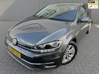 Volkswagen Golf 1.5 TSI BLUE MOTION Business*stoelmassage-camer*NAVI*PARK SENSOREN*STOEL VERWARMING*CarPlay