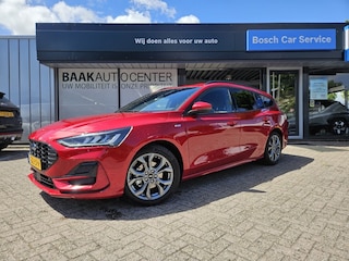 Ford Focus Wagon 1.0 EBH ST Line | Winter Pack | PDC | Navigatie