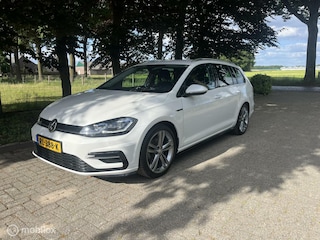 Volkswagen Golf Variant 1.5 TSI Highline Business R line