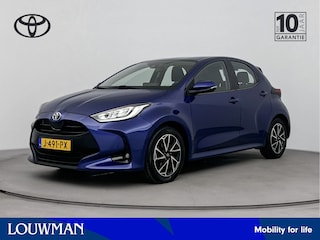 Toyota Yaris 1.5 VVT-i First Edition | Navigatie | Parkeercamera |