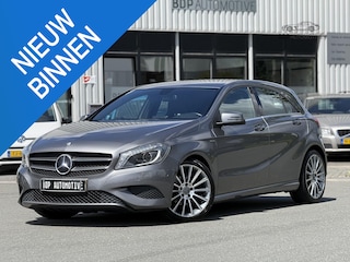Mercedes-Benz A-klasse 180 Ambition 4U3 AMG LINE/LEER/PDC/CAMERA/18''