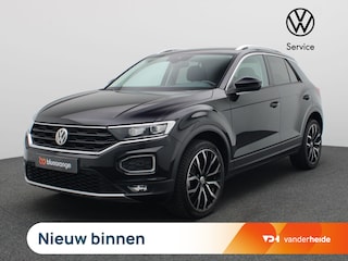Volkswagen T-Roc 1.5 TSI Style Business 150PK DSG Adaptieve Cruise Controle, Achteruitrijcamera, Stoelverwarming, Clima, Navi, LED-Koplampen, 18" LM Velgen