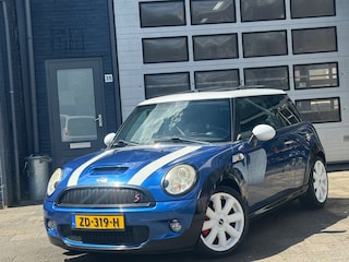 Mini Mini 1.6 | Clima | Pano | 174PK