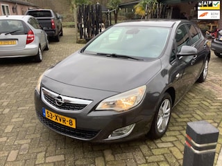Opel Astra 1.4 Cosmo NIEUWE APK 3-2026