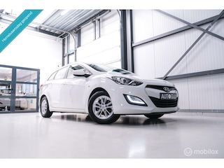 Hyundai i30 Wagon 1.6 GDI 120 pk | Trekhaak | Clima | Cruise | Stuurwielverwarming | All seasons | Nieuwe APK |