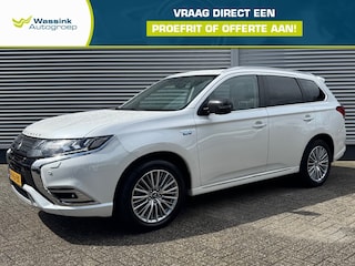Mitsubishi Outlander 2.4 PHEV 240pk 4WD Aut Intense+ | Schuif/Kanteldak | Stoel/Stuurwielverwarming | Elektrische Stoel | Elektrische achterklep | 360 Camera |